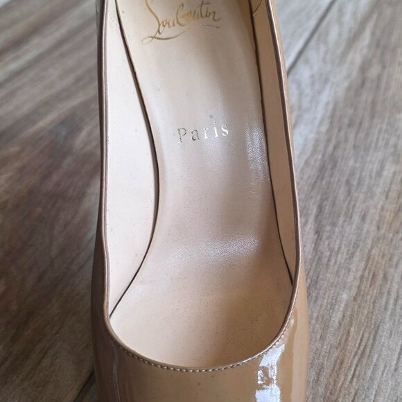 Christian Louboutin Bianca Nude Patent Leather Pumps Eur. 37.7 - Picture 5 of 15
